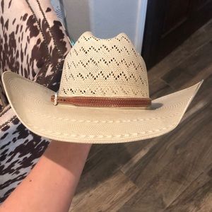 Ariat cowboy hat